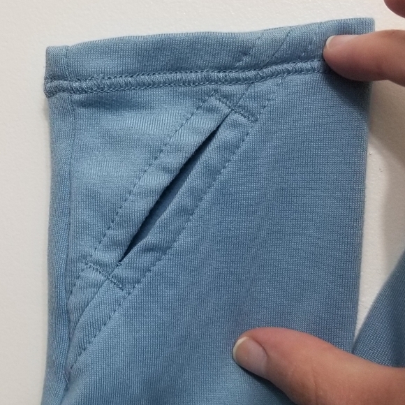 EUC sleek baby blue pj set w fun pattern, sz S - Picture 4 of 8